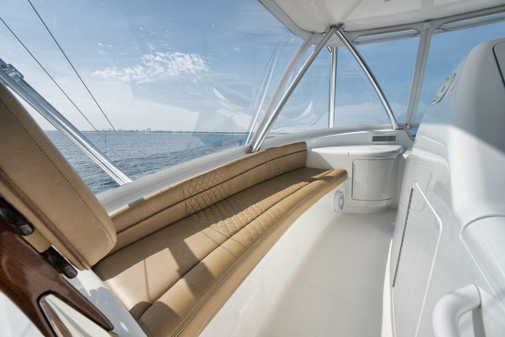 2019 Viking 68 Convertible — photo 49