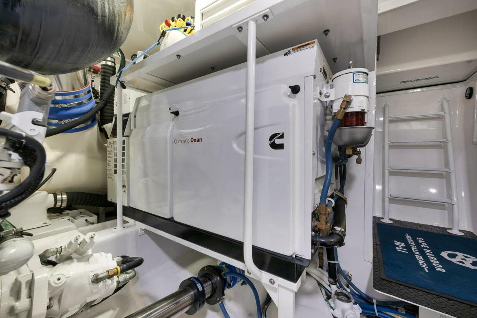 2019 Viking 68 Convertible — photo 70