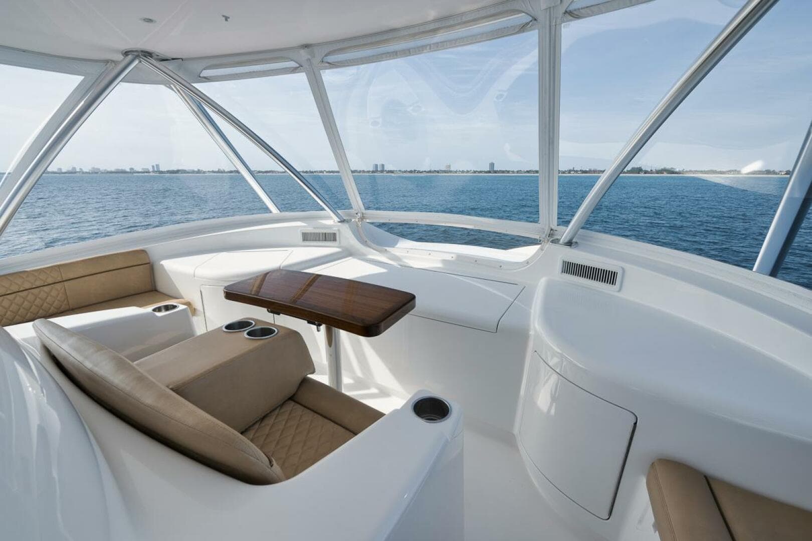 2019 Viking 68 Convertible — photo 48