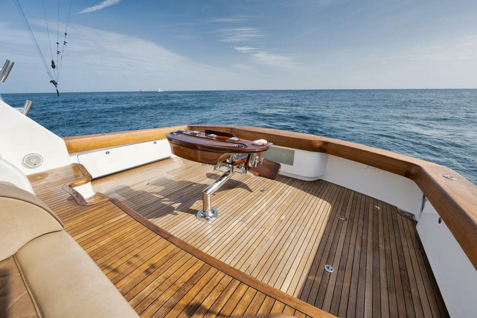 2019 Viking 68 Convertible — photo 29