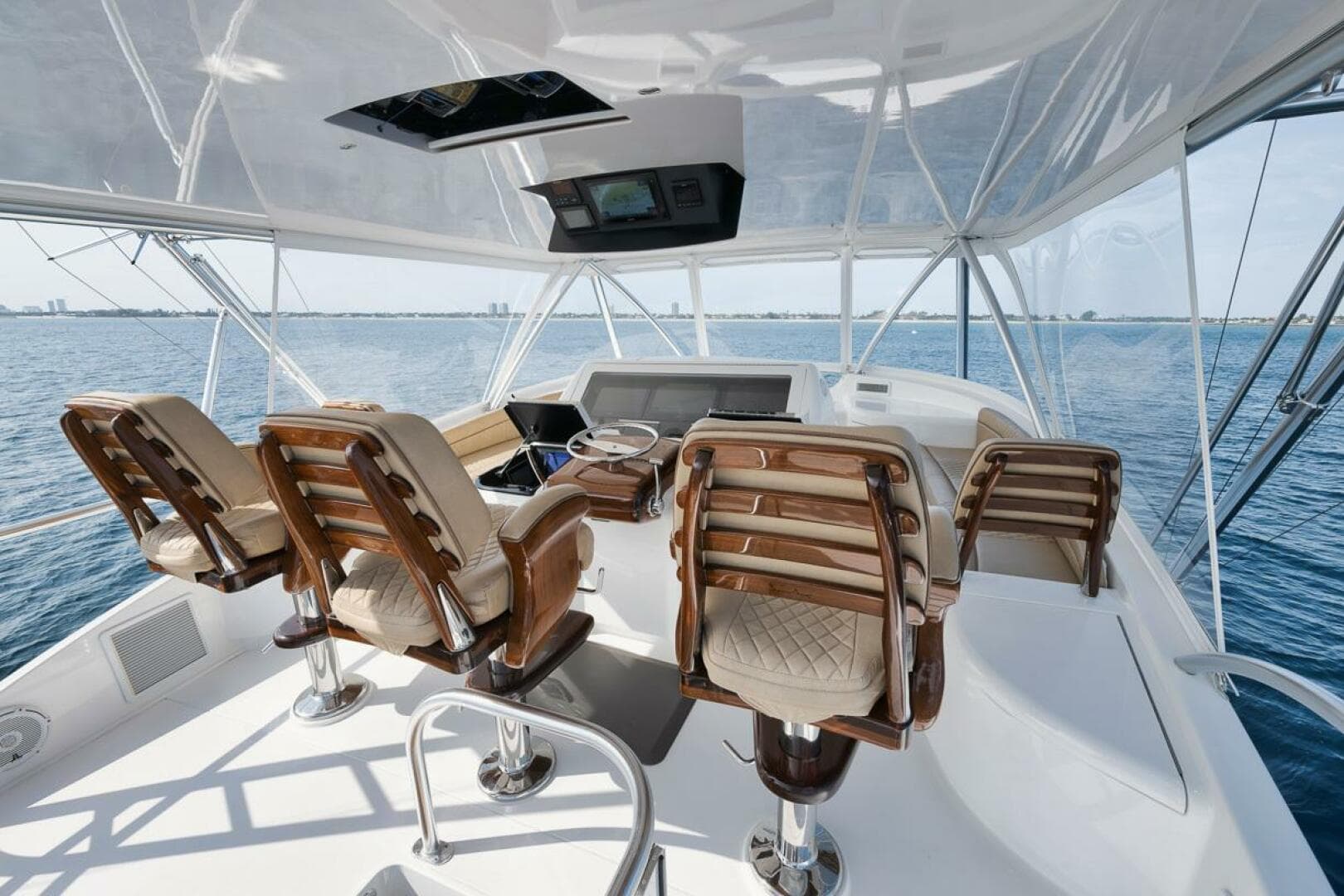 2019 Viking 68 Convertible — photo 39