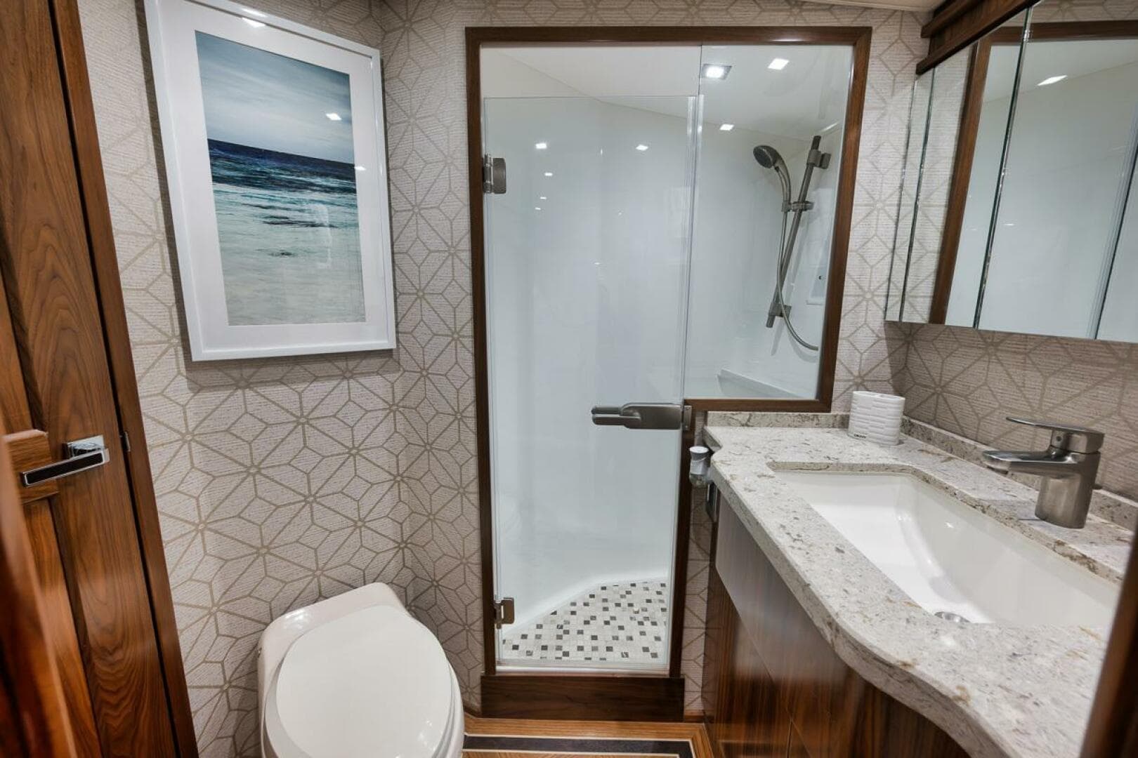 2019 Viking 68 Convertible — photo 20