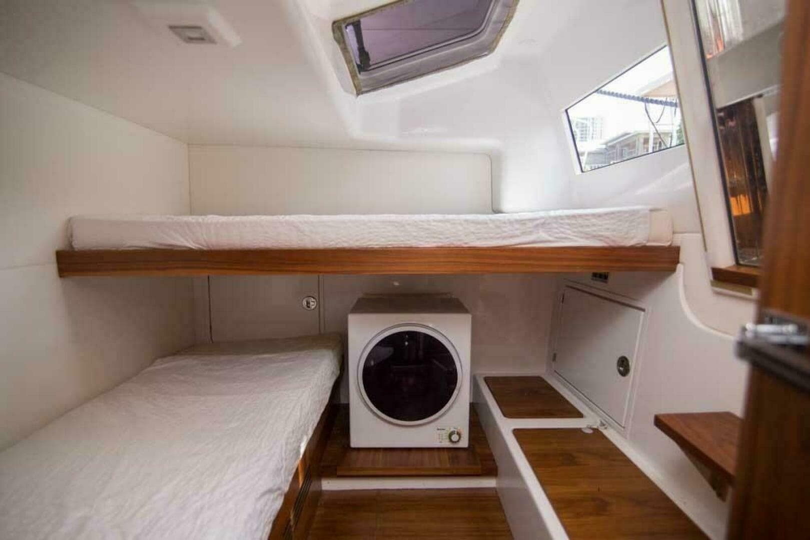 2019 Sundeck Yachts 580 Sport — photo 48