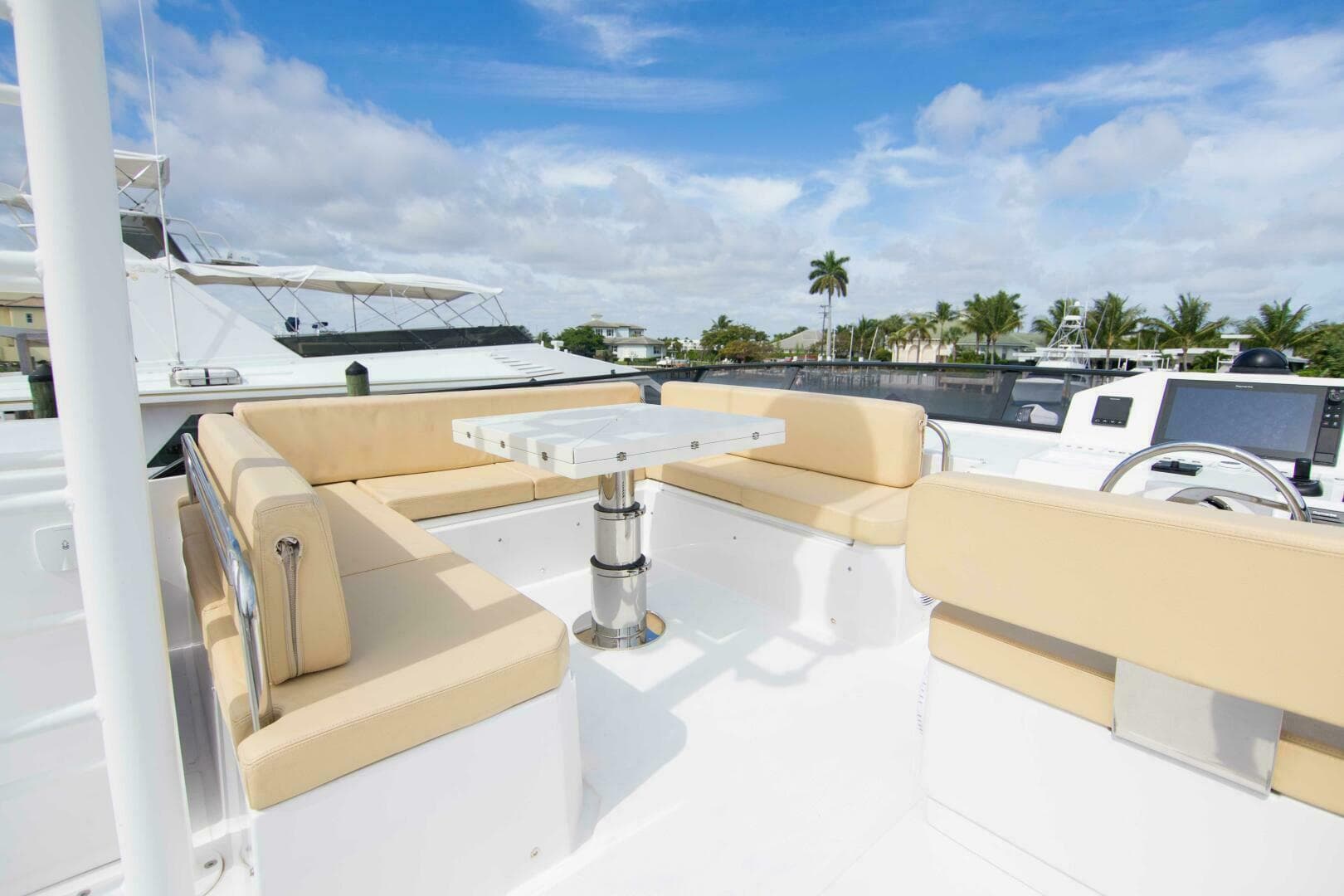 2019 Sundeck Yachts 580 Sport — photo 67