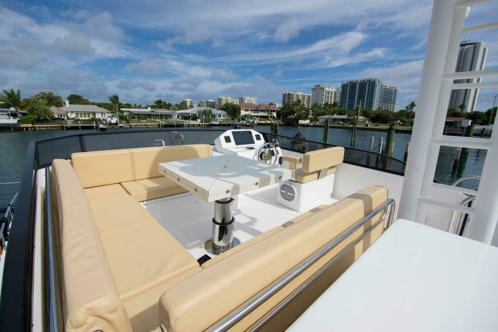 2019 Sundeck Yachts 580 Sport — photo 64