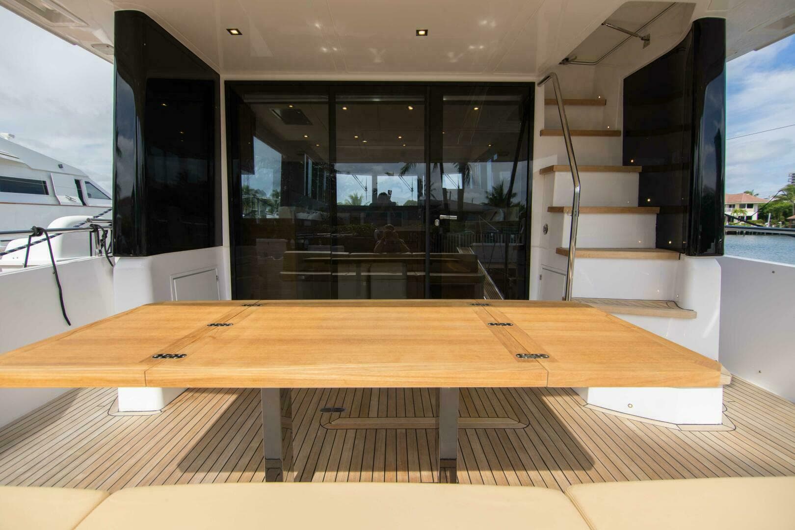 2019 Sundeck Yachts 580 Sport — photo 53