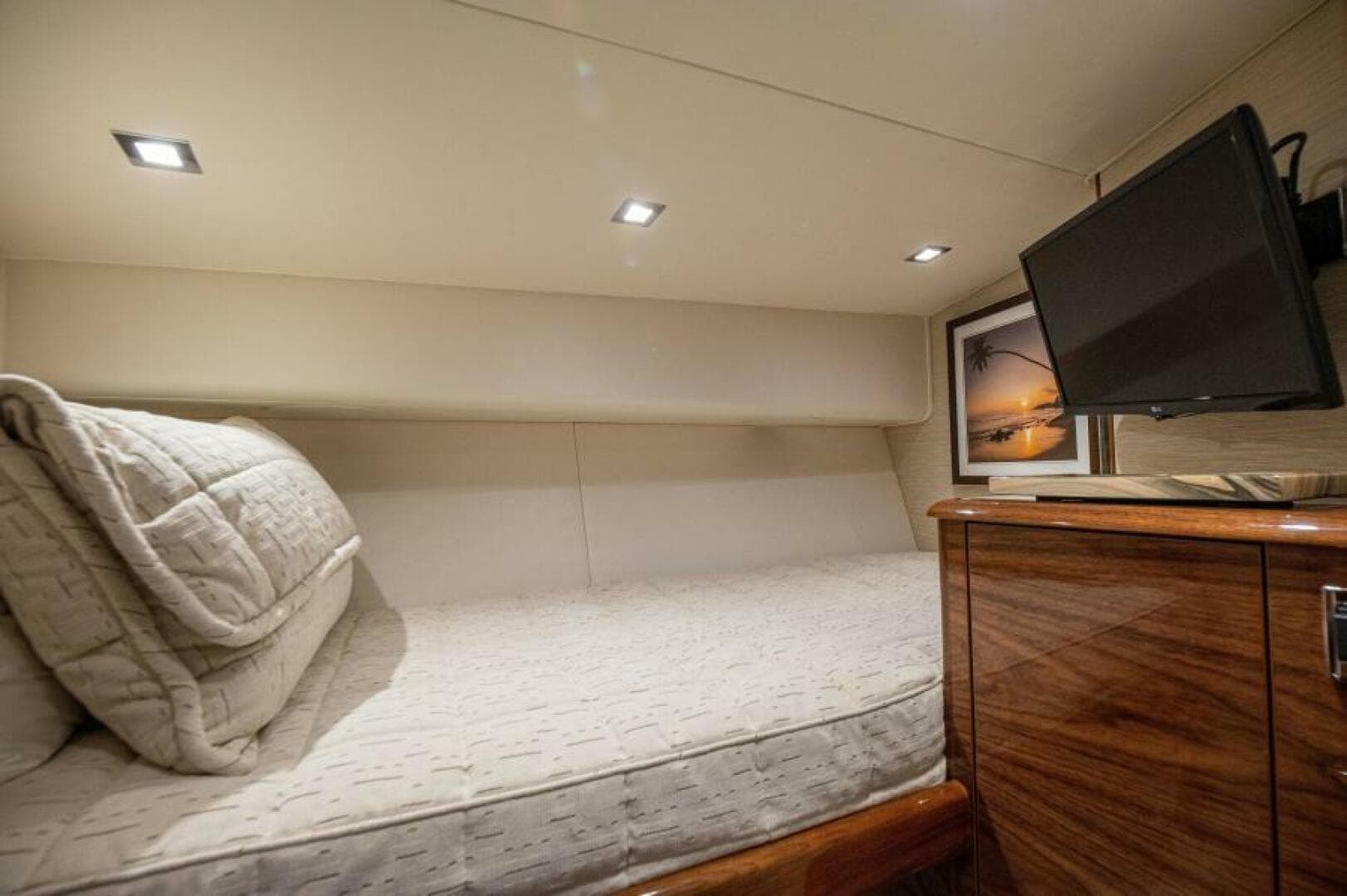 2023 Viking 64 Convertible — photo 31