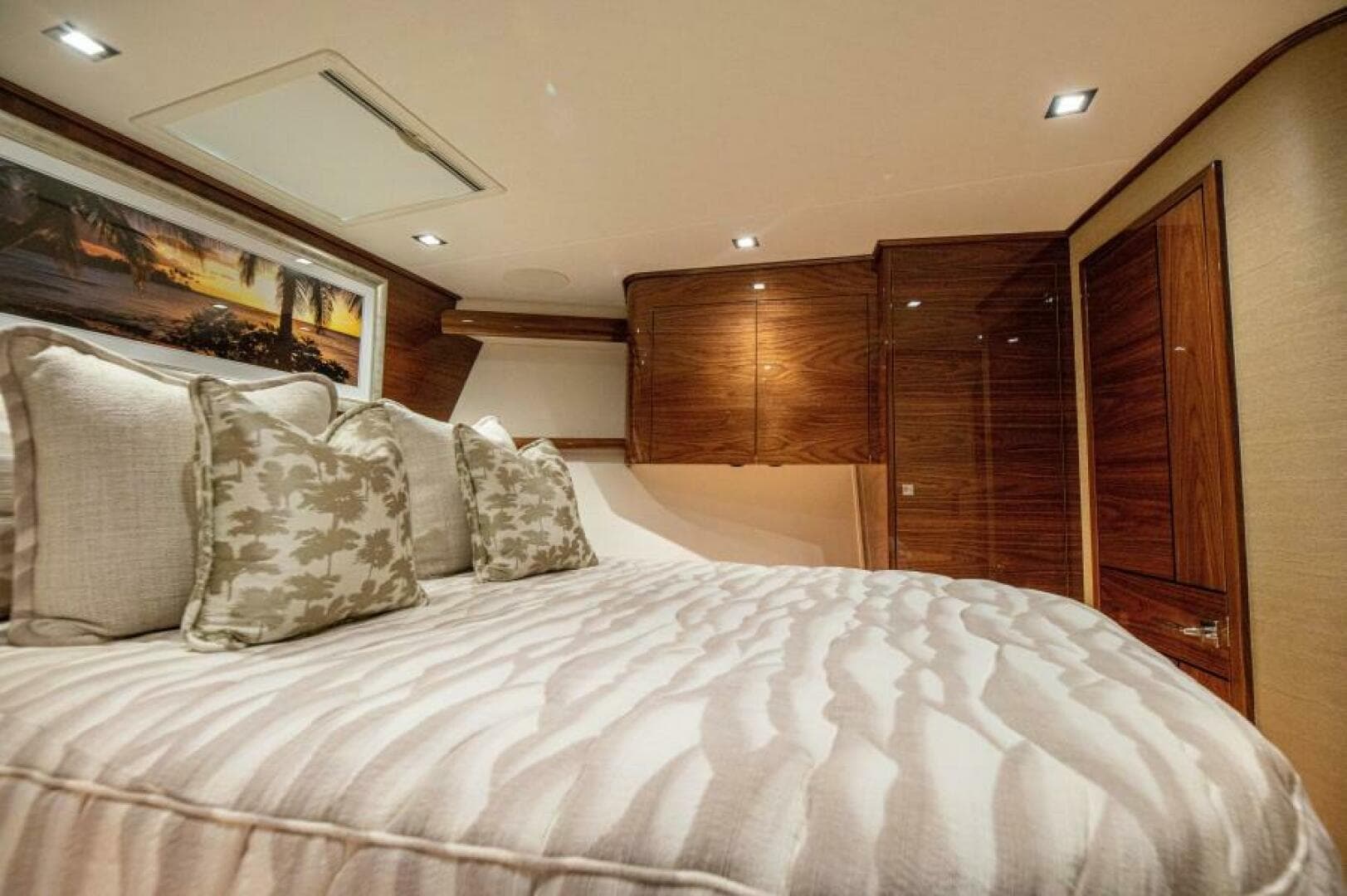 2023 Viking 64 Convertible — photo 36