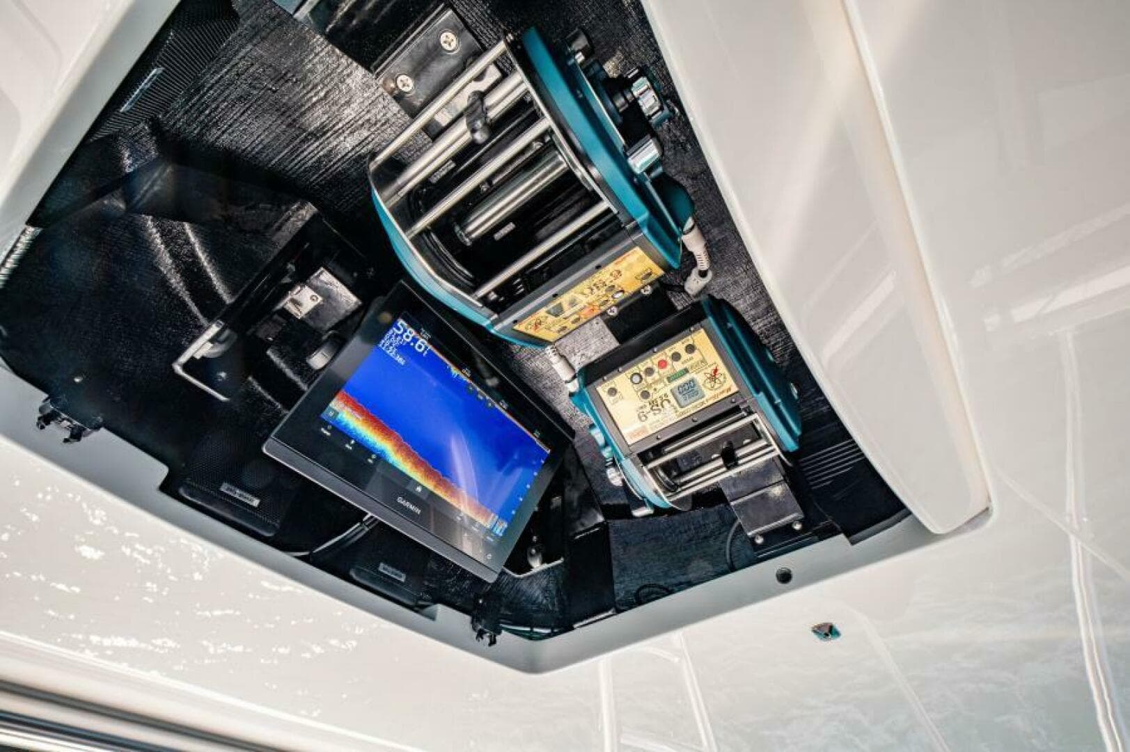 2023 Viking 64 Convertible — photo 44