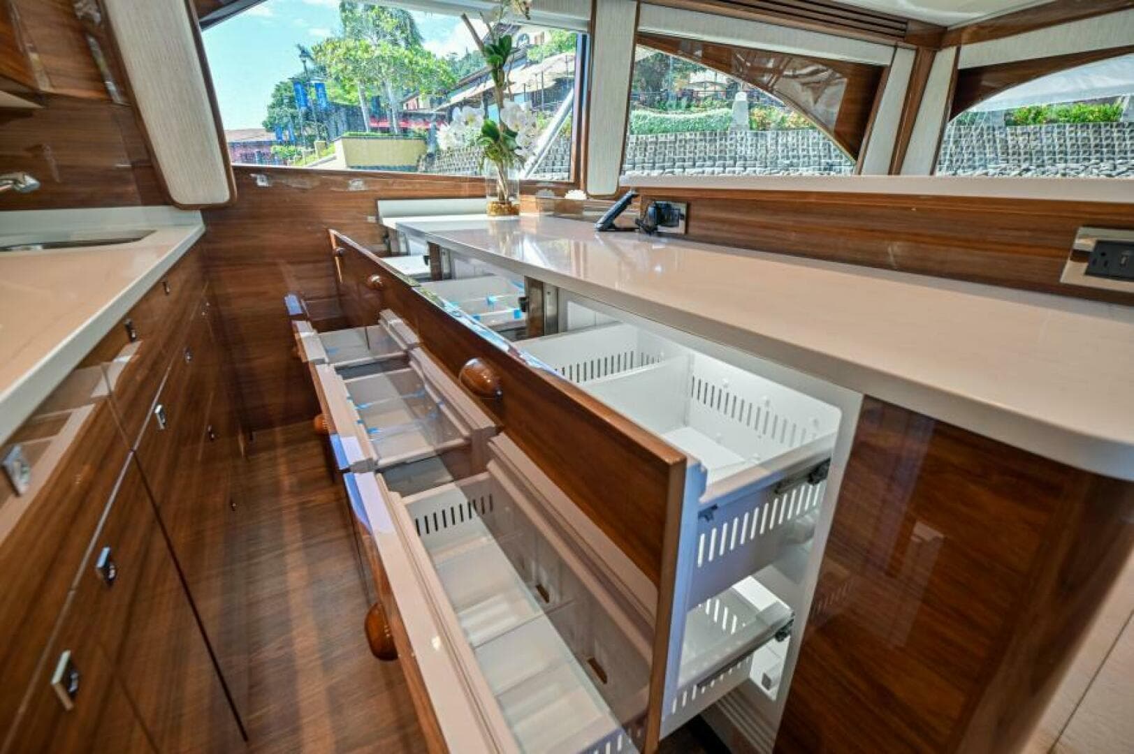 2023 Viking 64 Convertible — photo 15