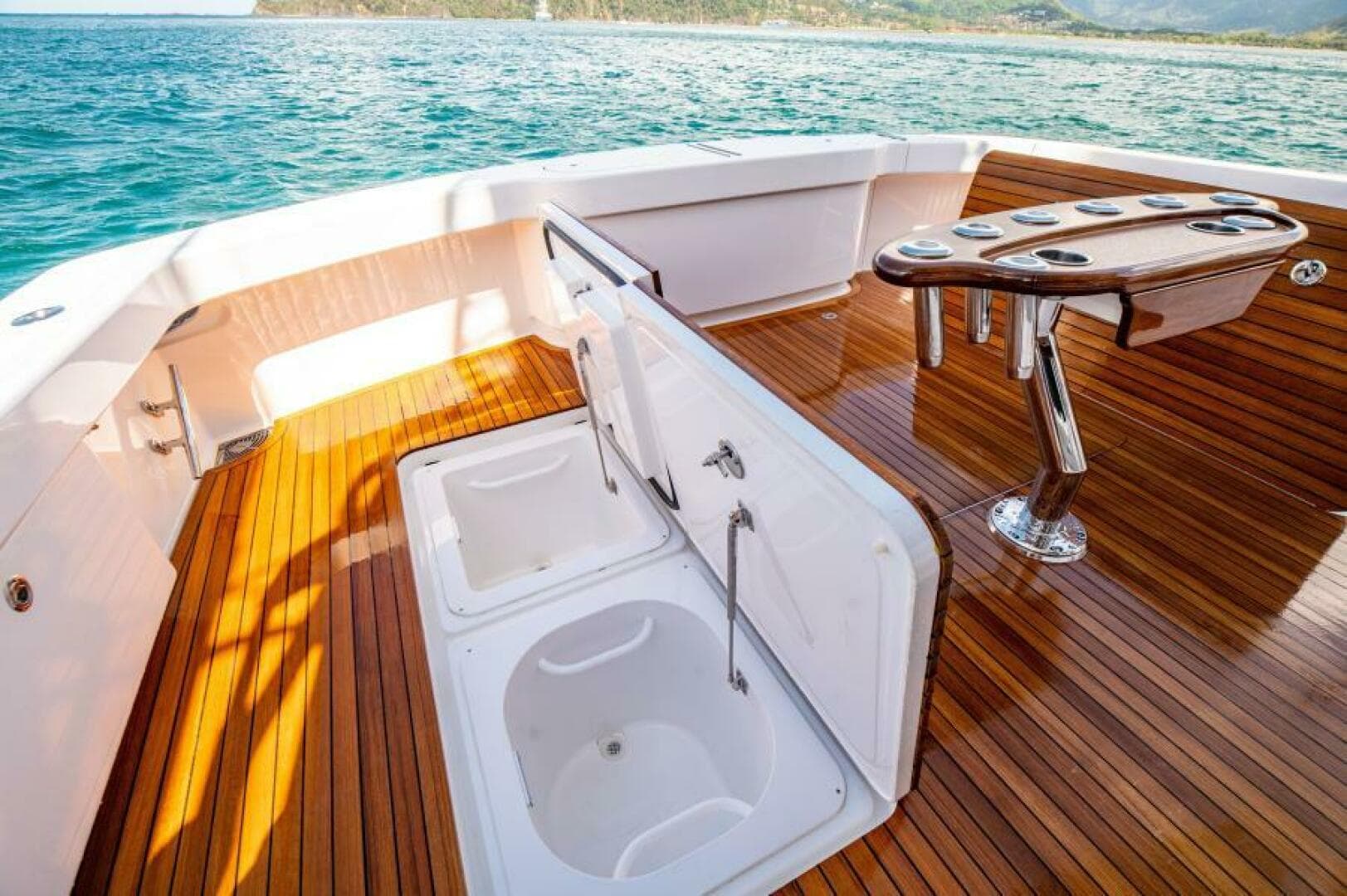 2023 Viking 64 Convertible — photo 54