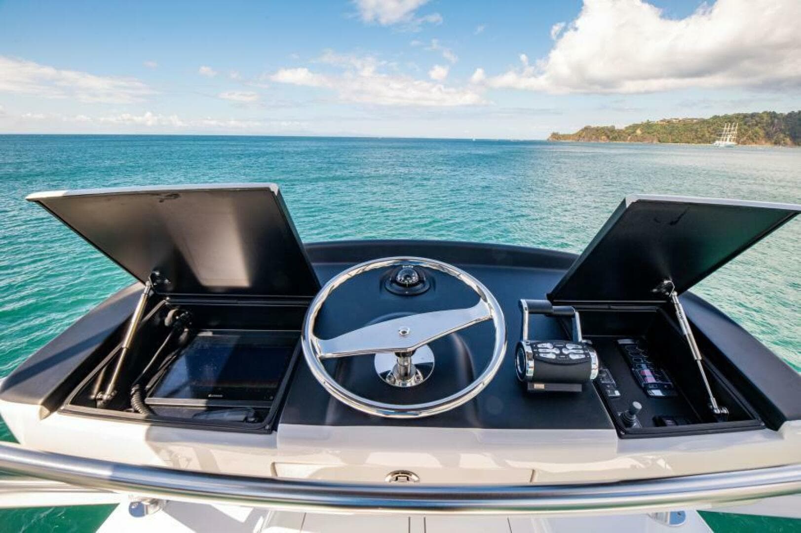 2023 Viking 64 Convertible — photo 47