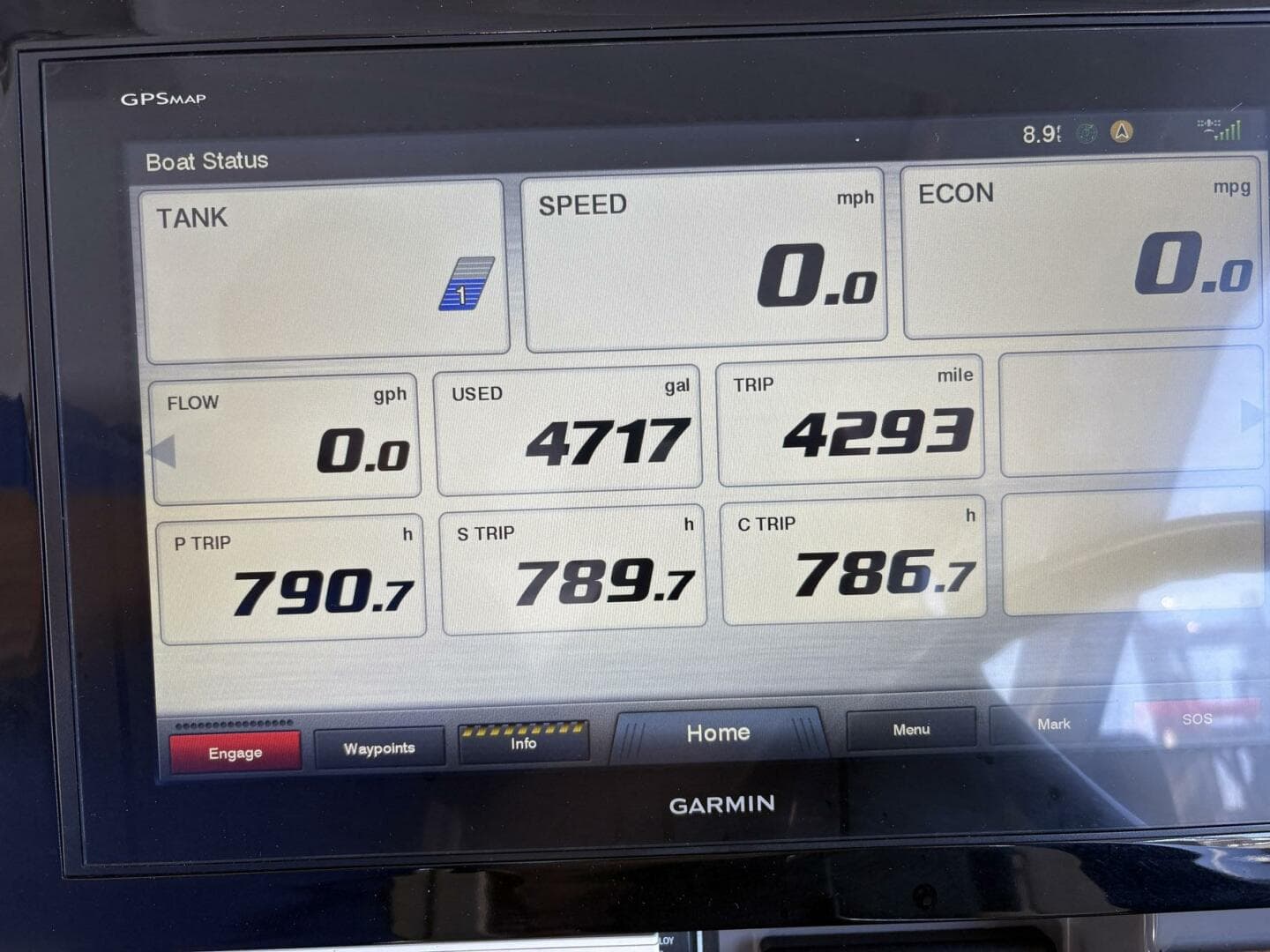 2020 Pursuit 365 DC — photo 9