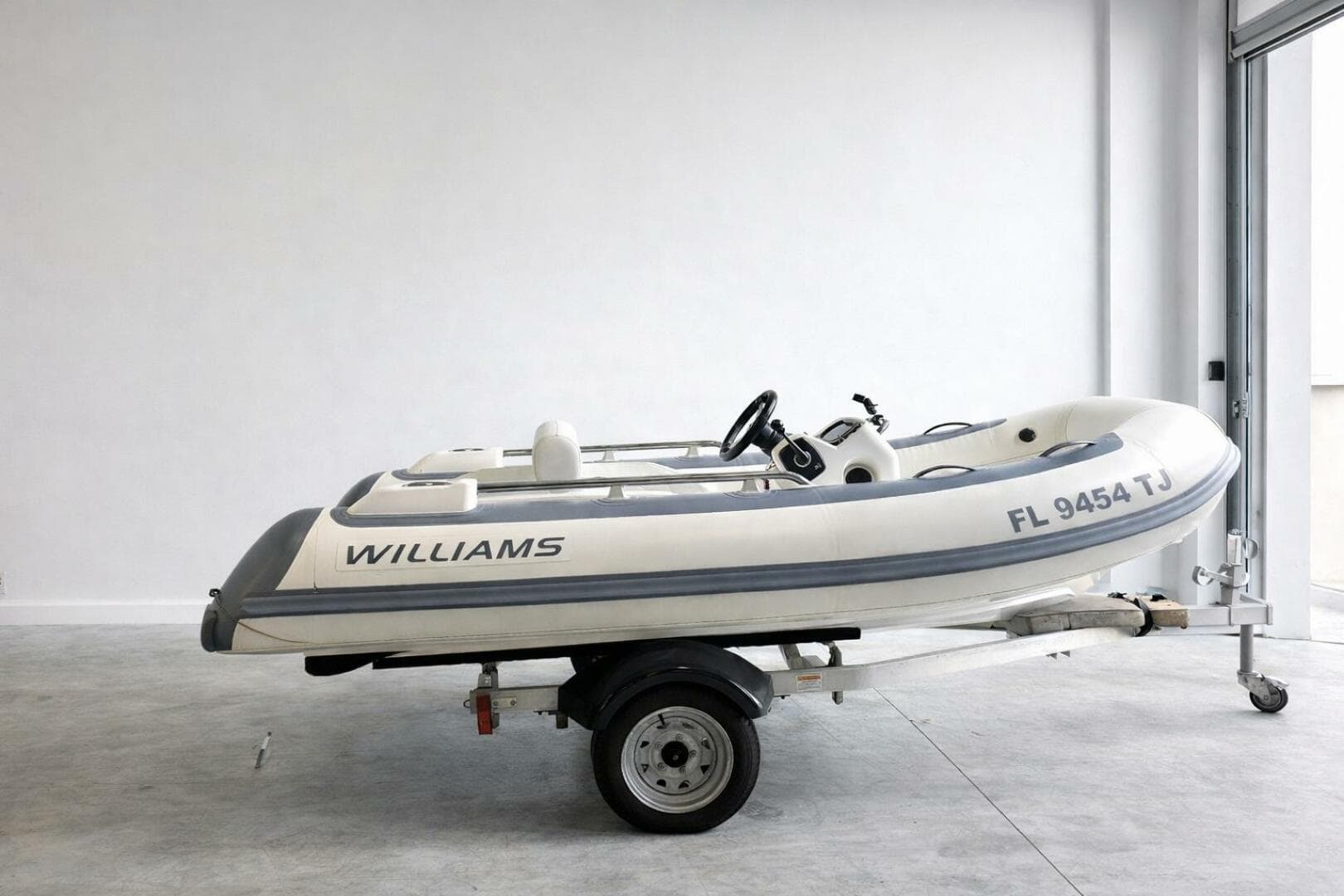2022 Williams Jet Tenders 345 Sport Jet — photo 11