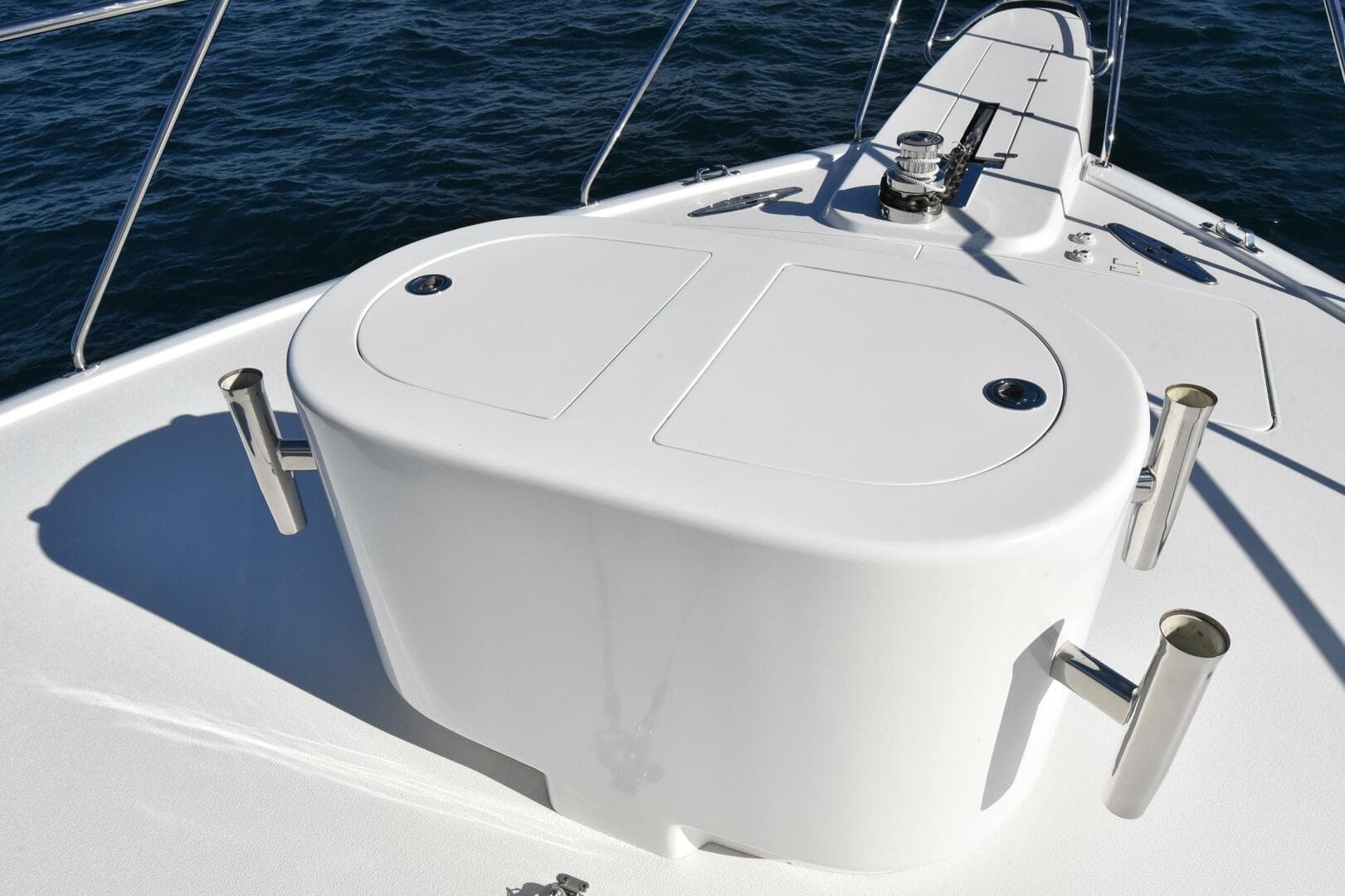 2019 Viking 80 Skybridge — photo 81