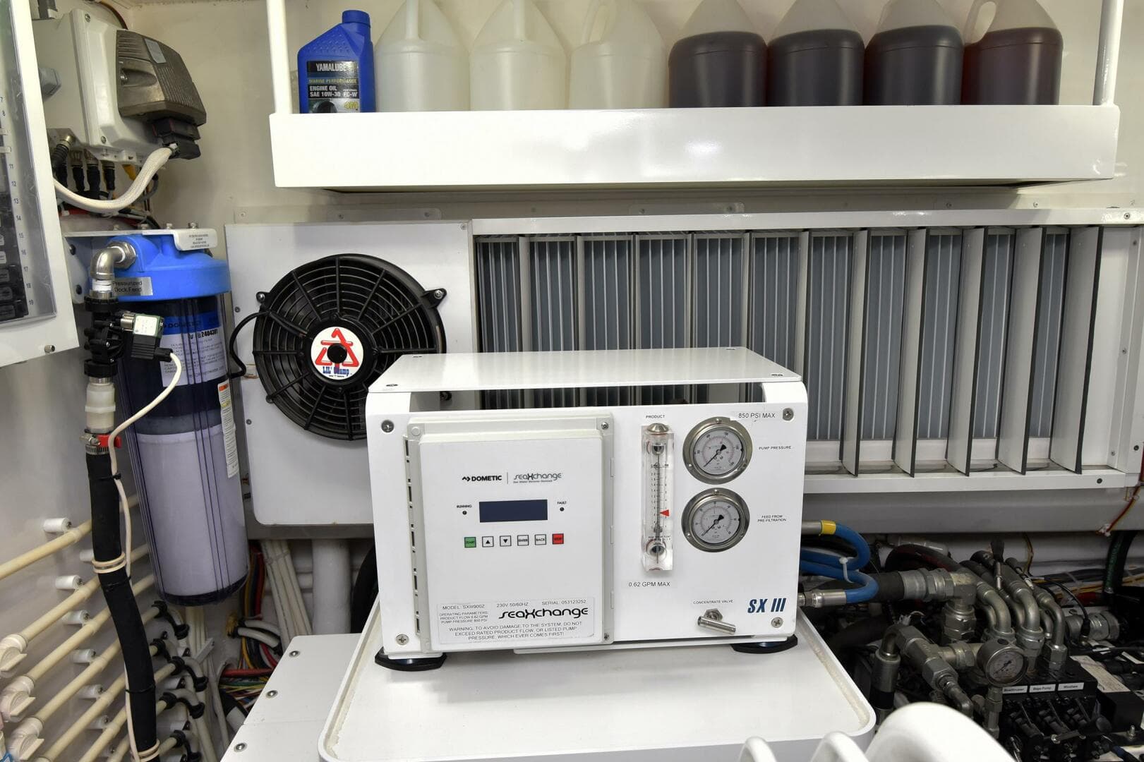 2019 Viking 80 Skybridge — photo 114