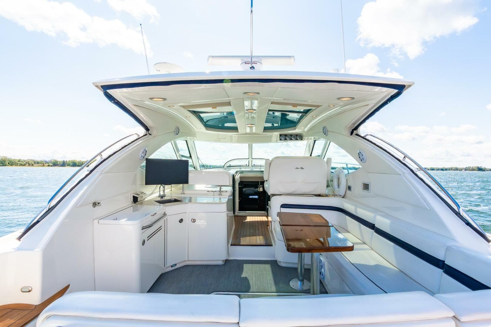 2009 Sea Ray 47 Sundancer — photo 11