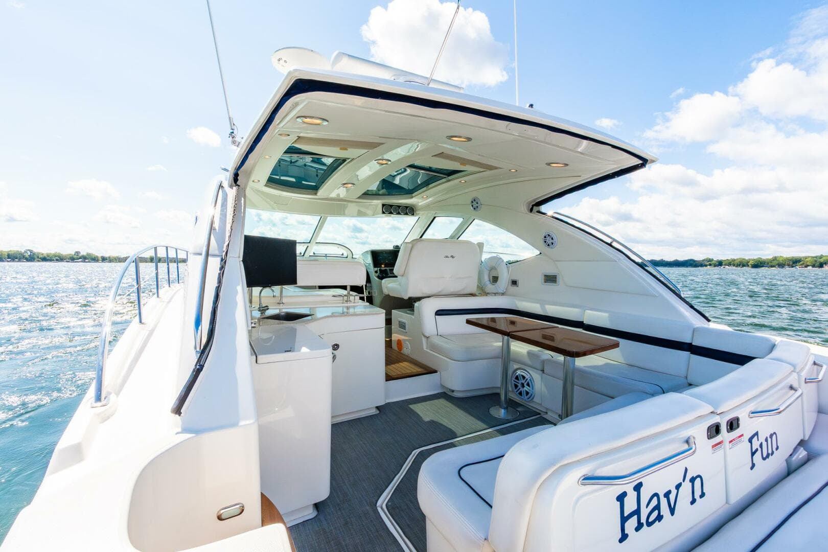 2009 Sea Ray 47 Sundancer — photo 12