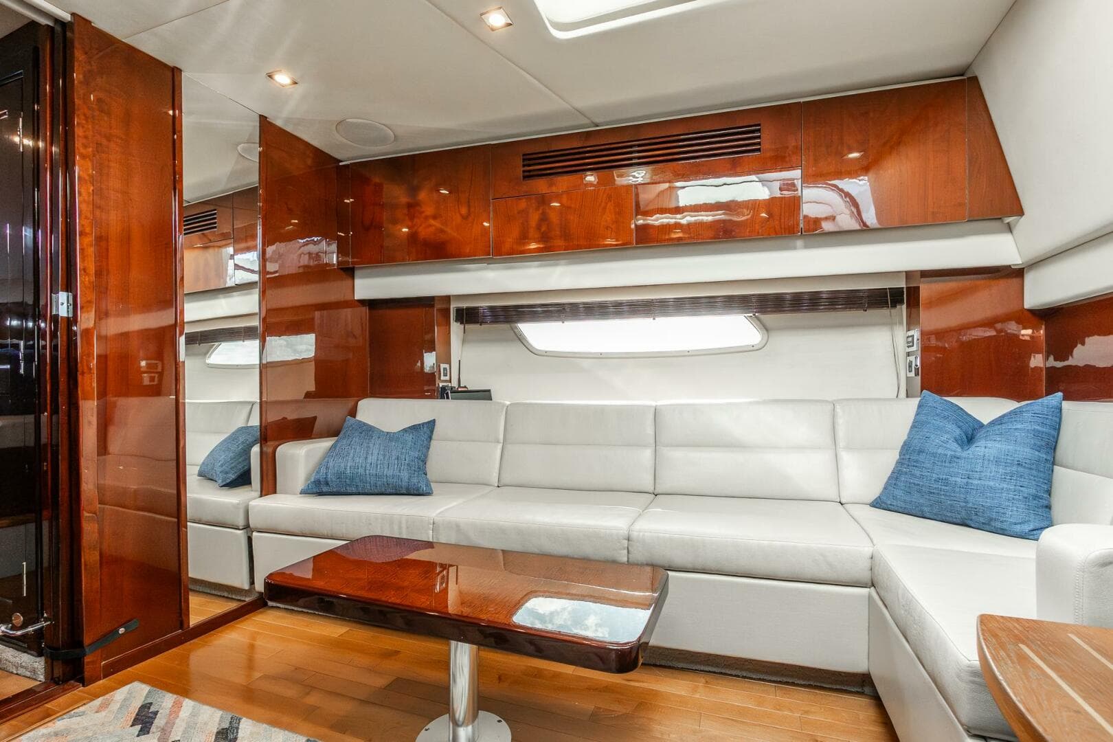 2009 Sea Ray 47 Sundancer — photo 21