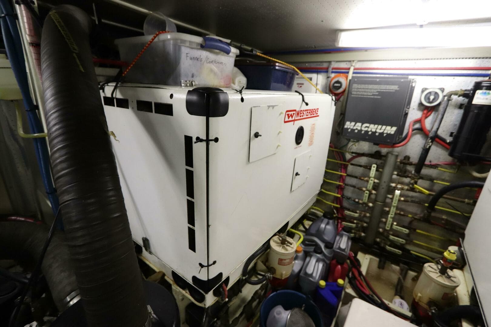 2005 Defever Cockpit — photo 91