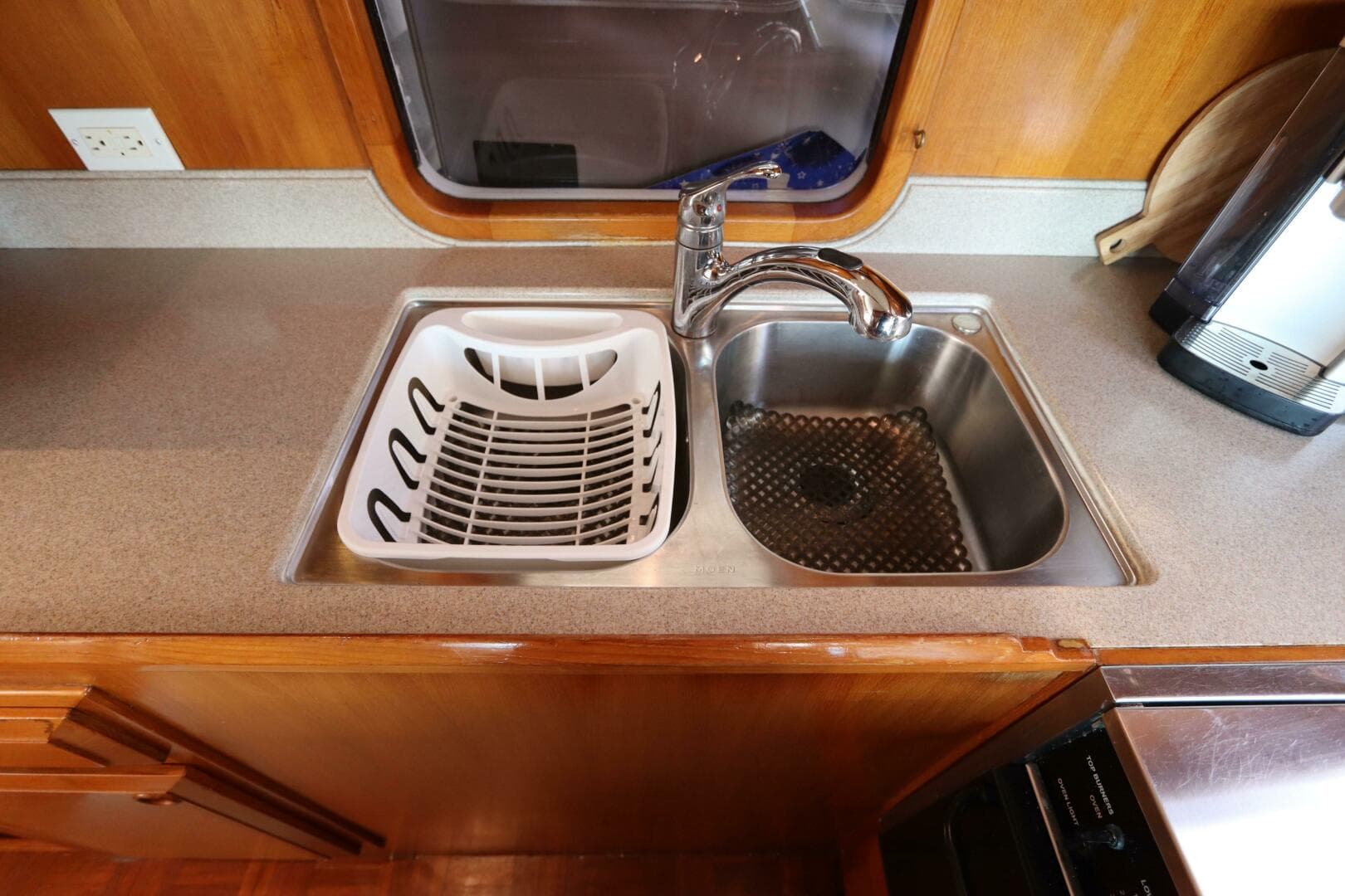 2005 Defever Cockpit — photo 50