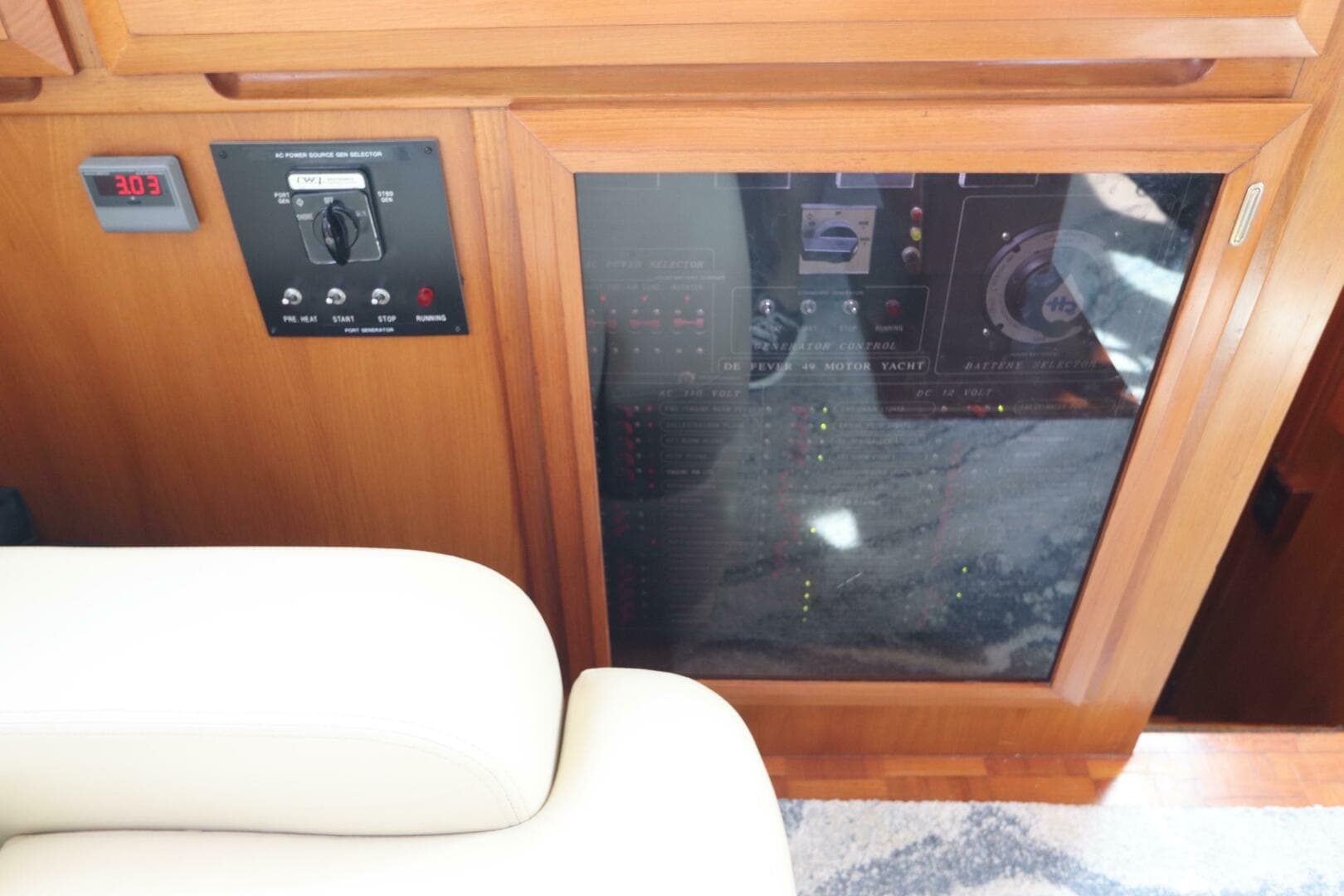 2005 Defever Cockpit — photo 70