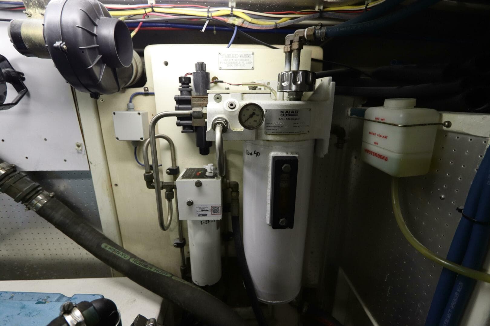 2005 Defever Cockpit — photo 94