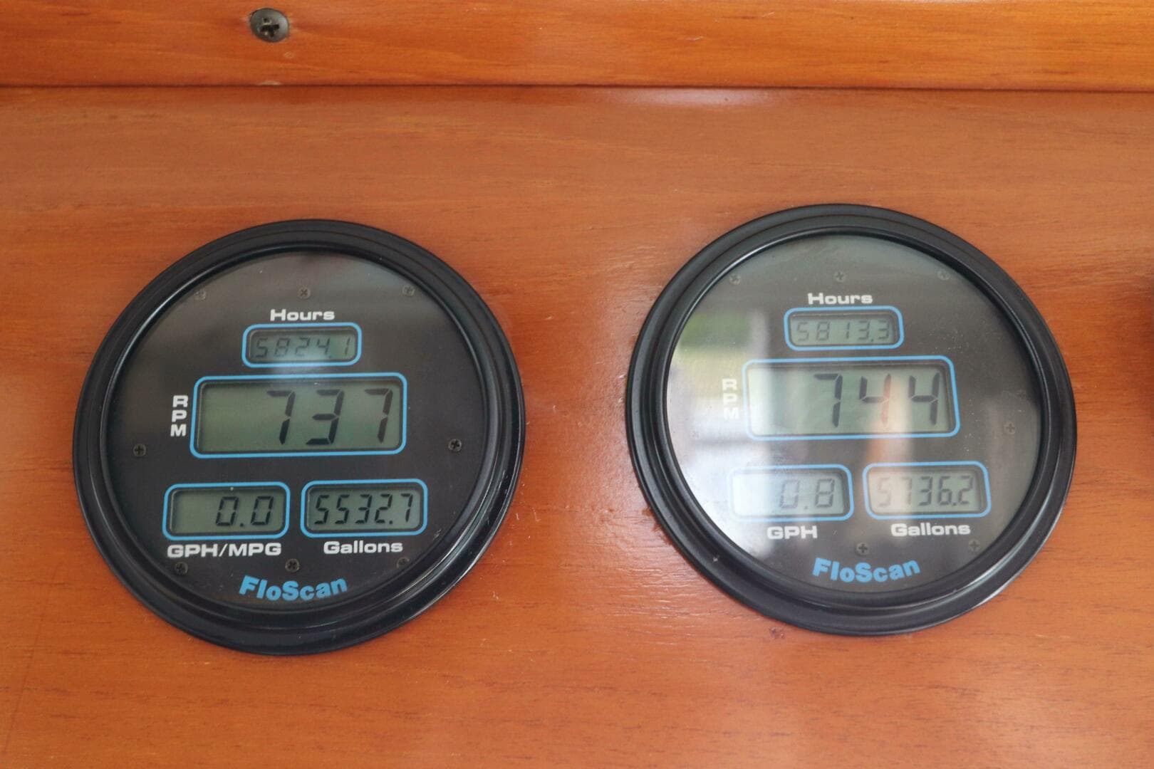 2005 Defever Cockpit — photo 63