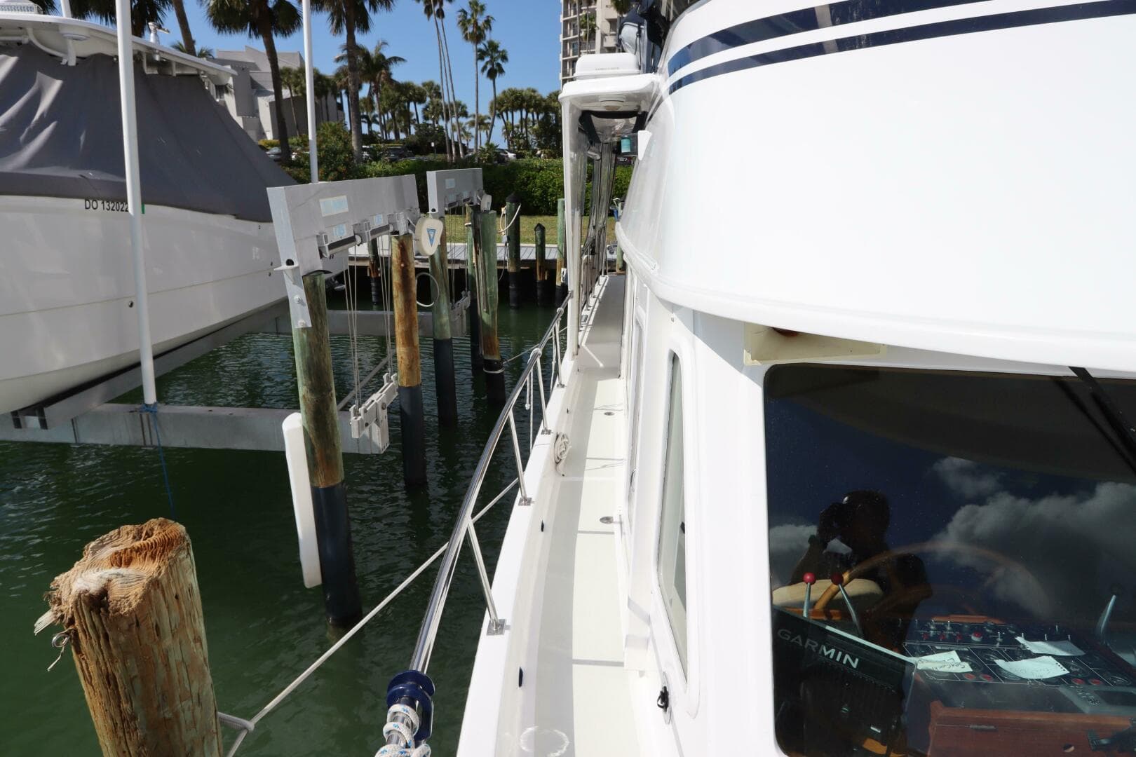 2005 Defever Cockpit — photo 22