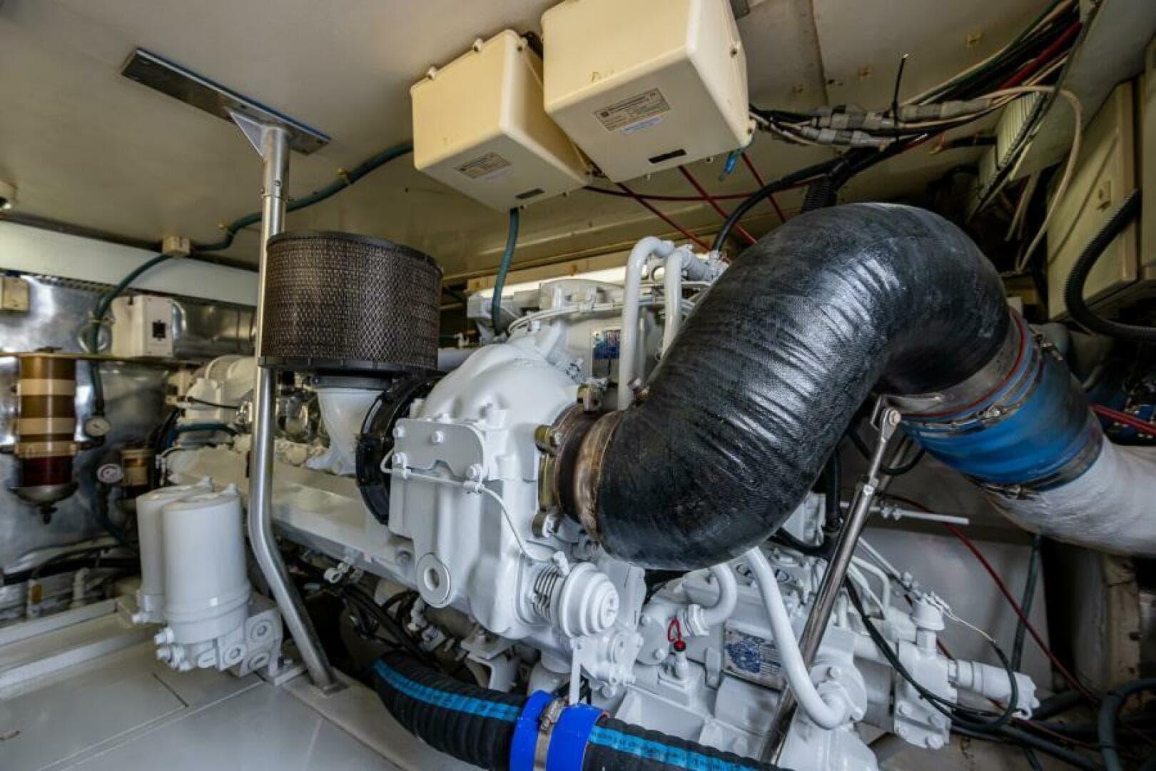 1999 Ocean Yachts Convertible — photo 73