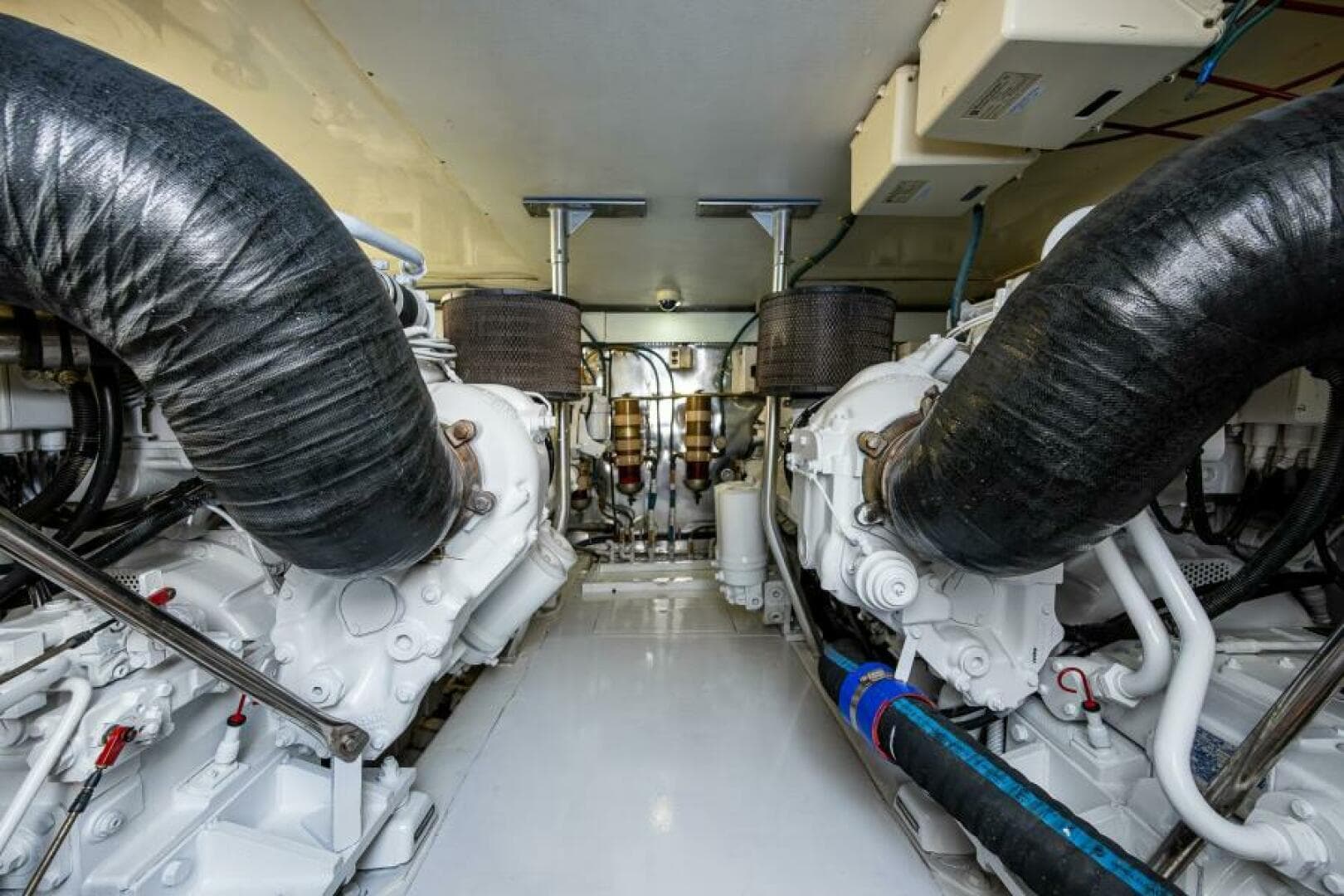 1999 Ocean Yachts Convertible — photo 71