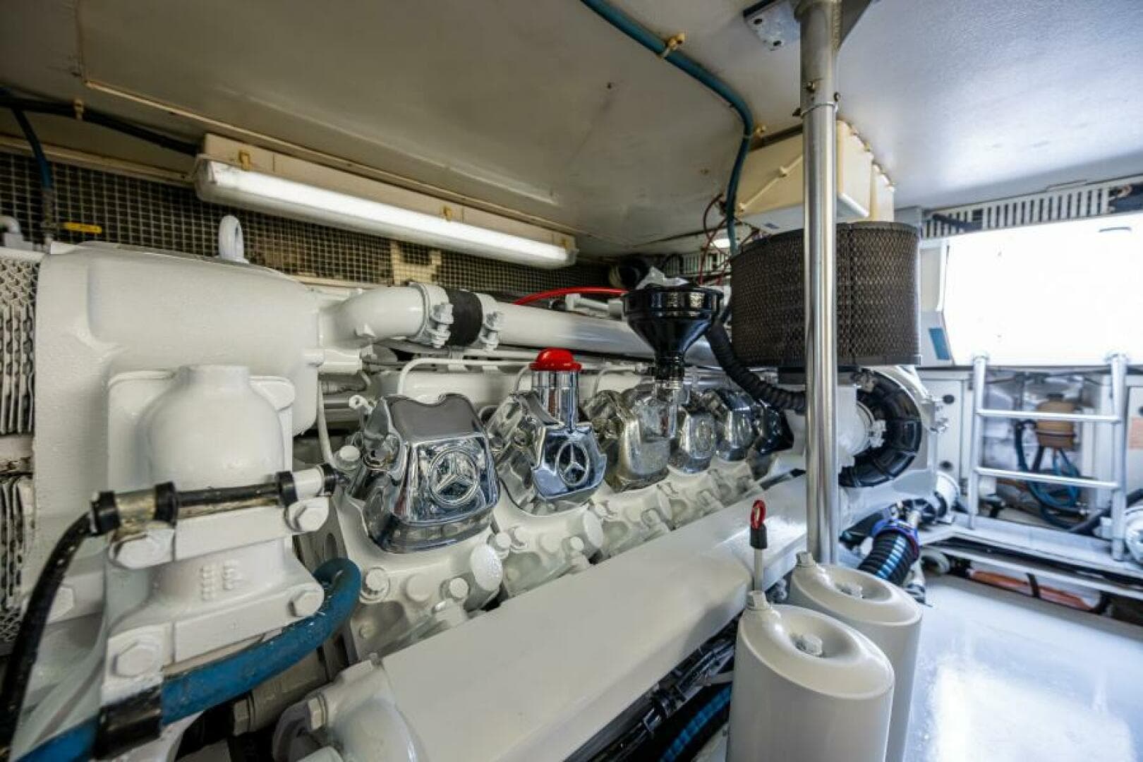 1999 Ocean Yachts Convertible — photo 76