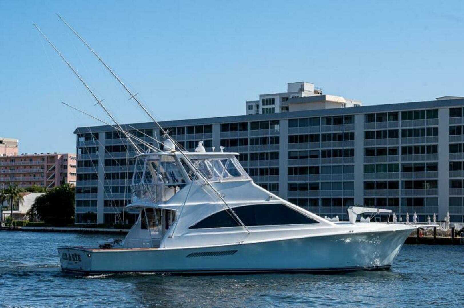 1999 Ocean Yachts Convertible — photo 10