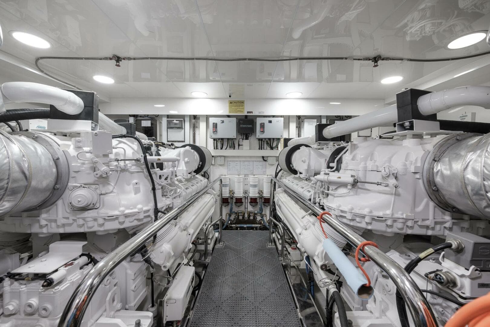 2017 Ocean Alexander 85 — photo 36