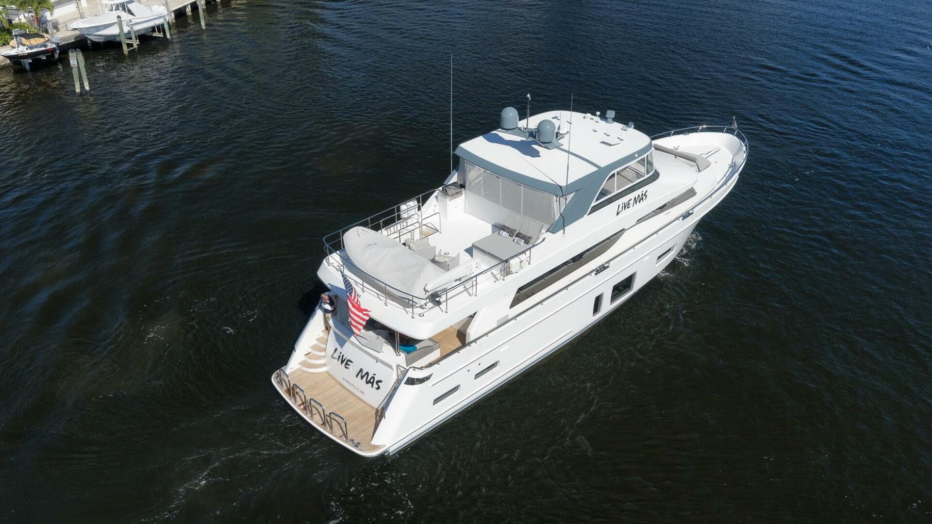 2017 Ocean Alexander 85 — photo 38