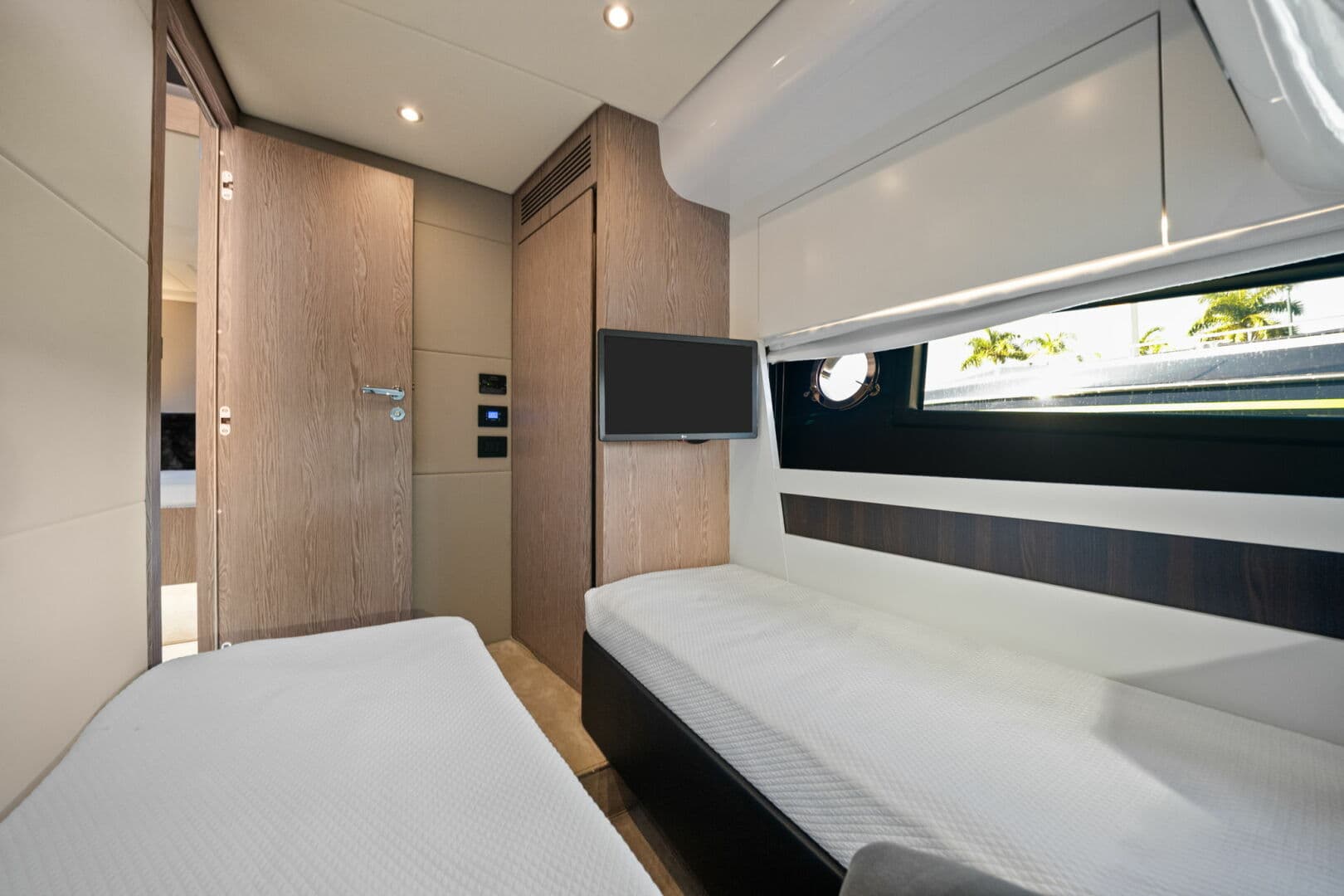 2022 Azimut S6 — photo 71