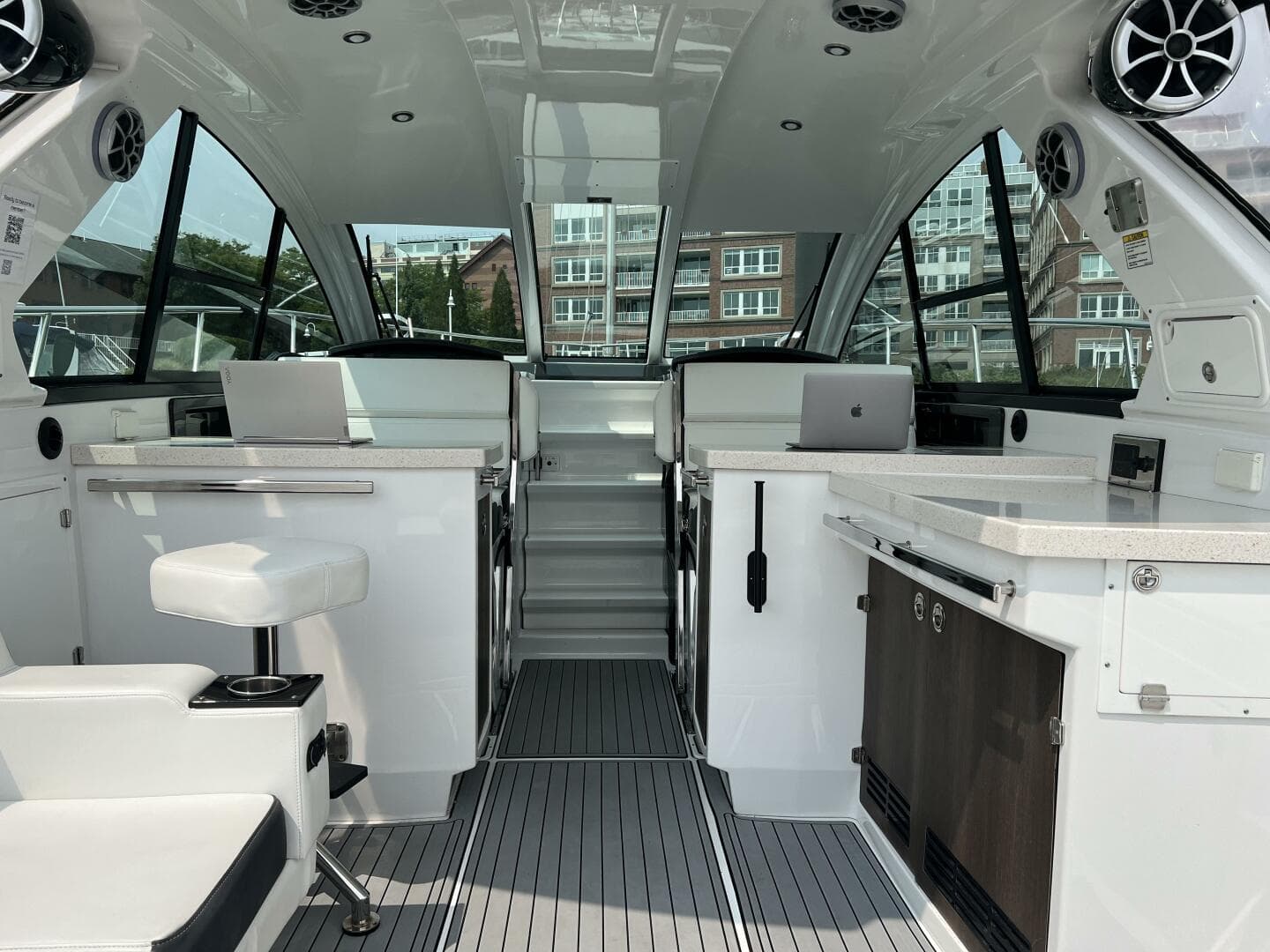 2018 Monterey 36 Sport Coupe — photo 6