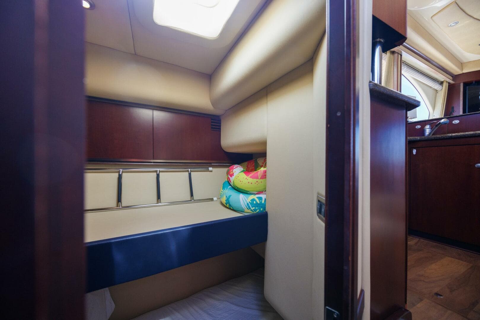 2006 Sea Ray 52 Sedan Bridge — photo 19