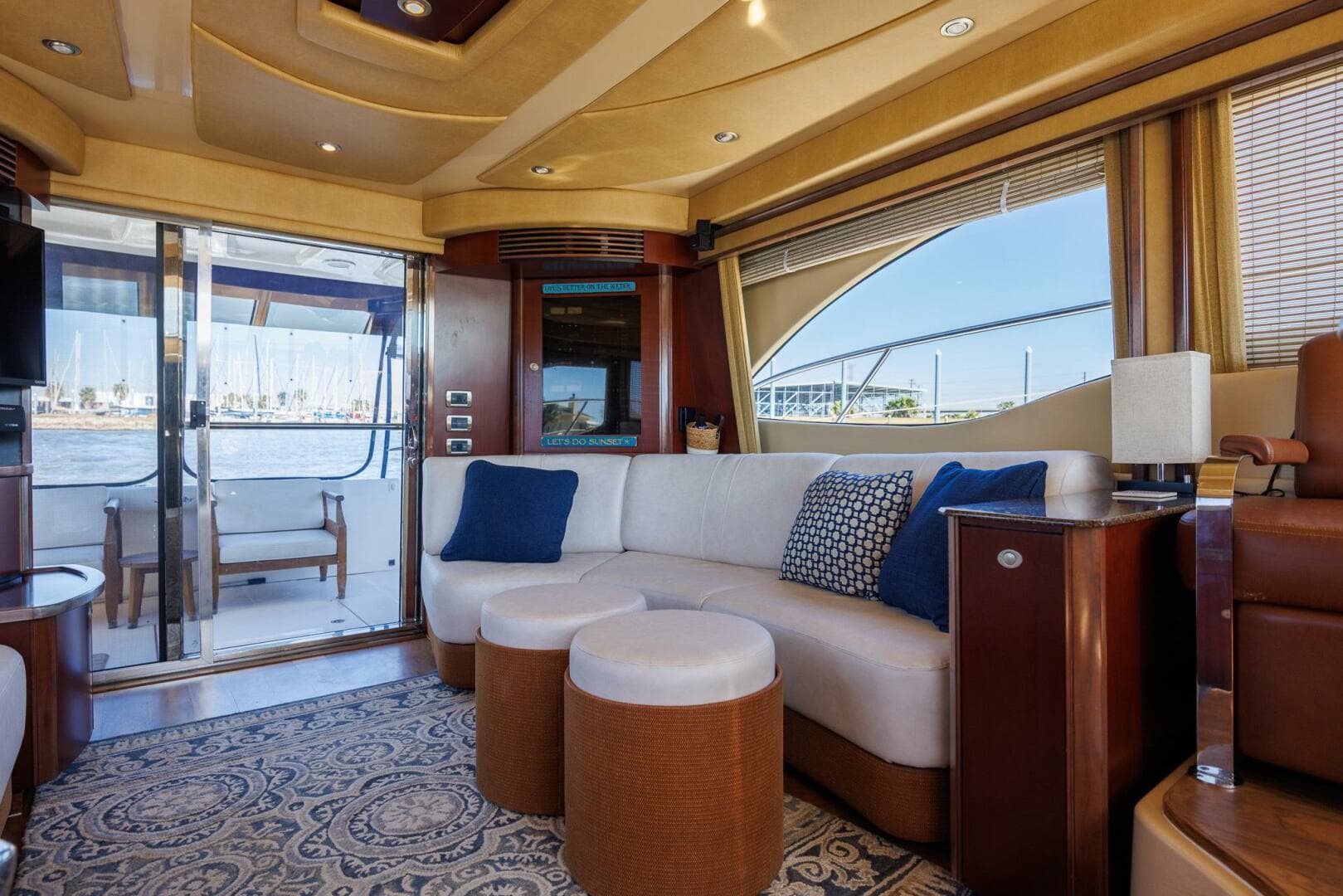 2006 Sea Ray 52 Sedan Bridge — photo 6