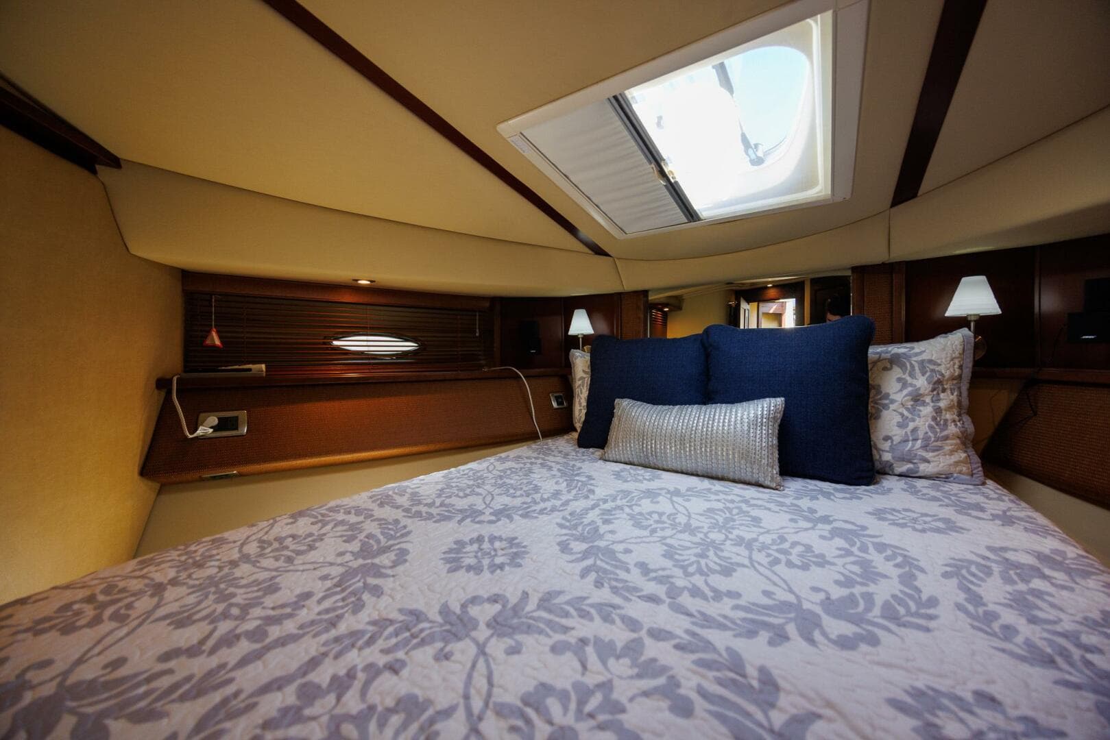 2006 Sea Ray 52 Sedan Bridge — photo 13
