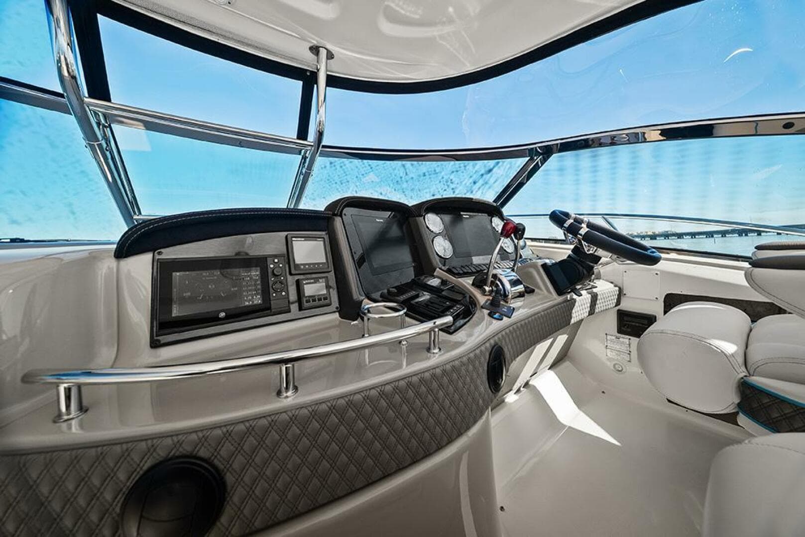 2006 Sea Ray 44 Sundancer — photo 21