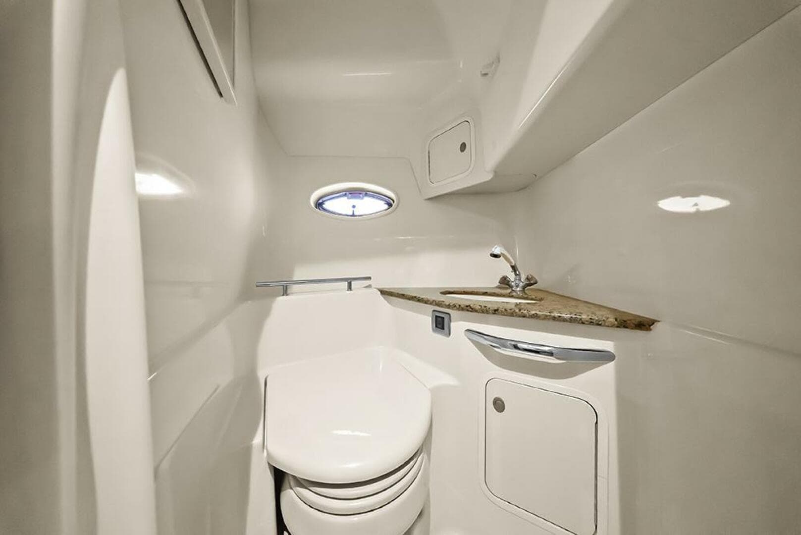 2006 Sea Ray 44 Sundancer — photo 34