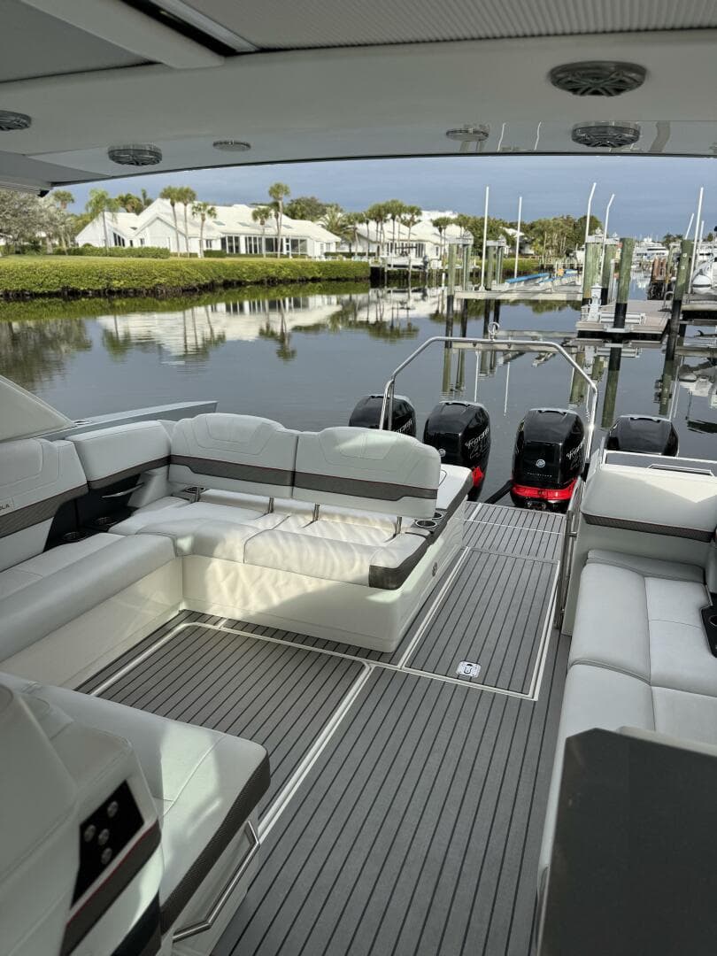 2018 Formula 430 Super Sport Crossover — photo 25