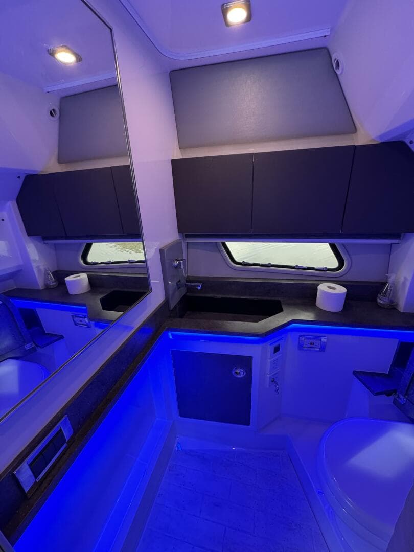 2018 Formula 430 Super Sport Crossover — photo 14