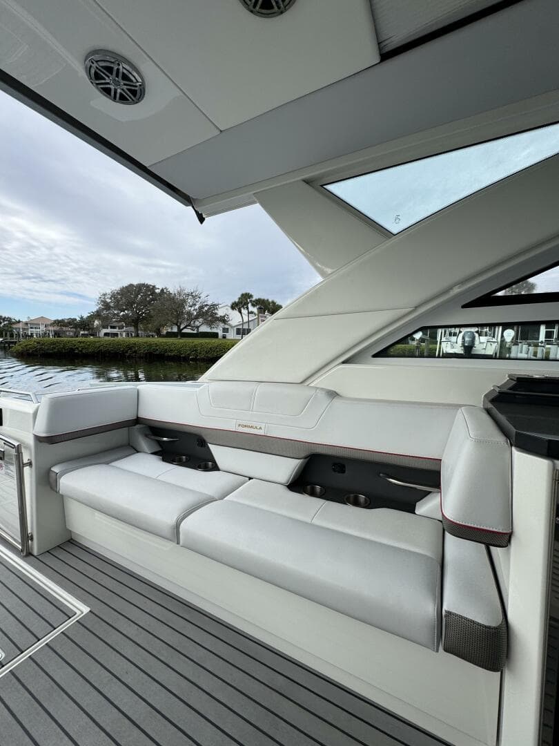 2018 Formula 430 Super Sport Crossover — photo 7