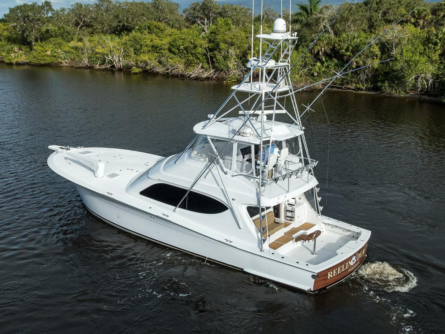 2013 Hatteras GT 63 — photo 58