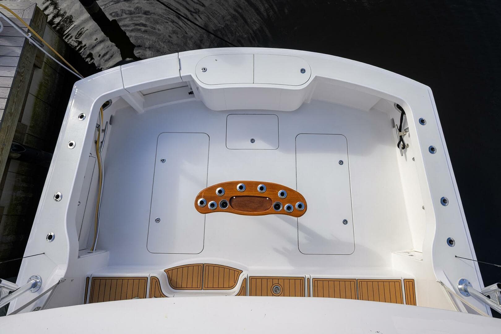 2013 Hatteras GT 63 — photo 33