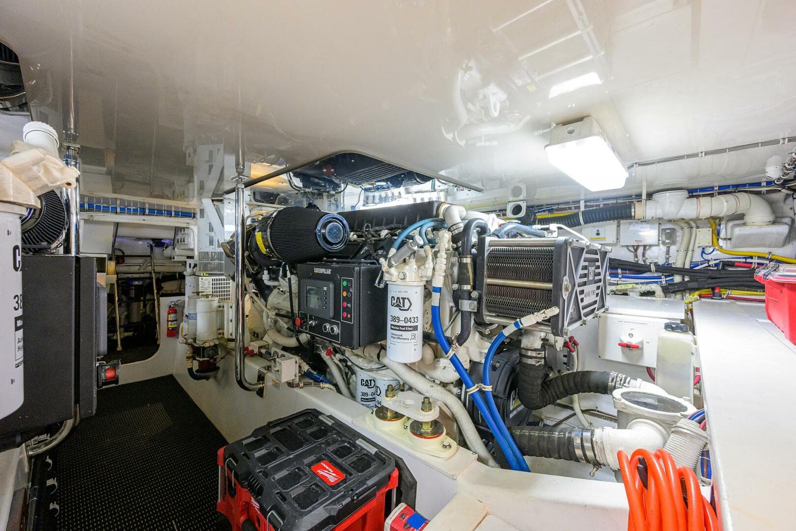 2013 Hatteras GT 63 — photo 46