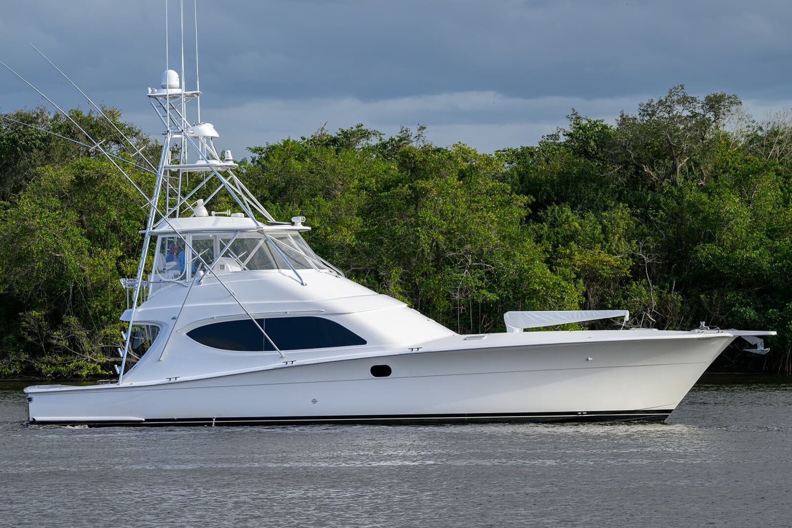 2013 Hatteras GT 63