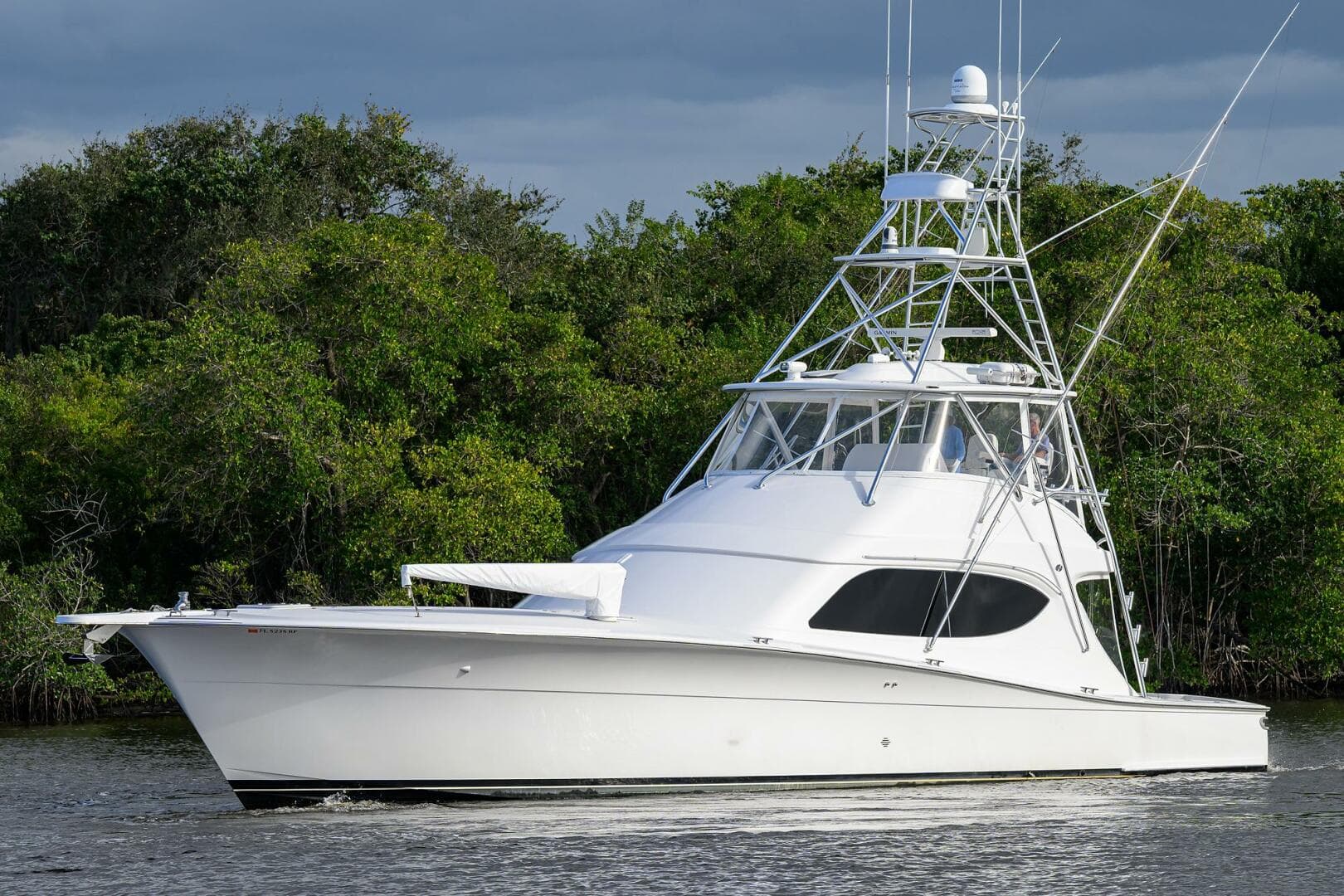 2013 Hatteras GT 63 — photo 52